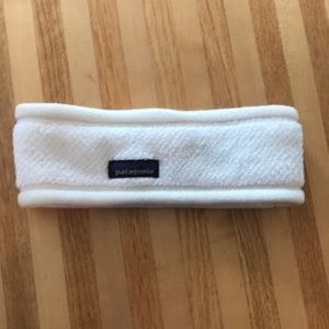 Patagonia ear warmer.